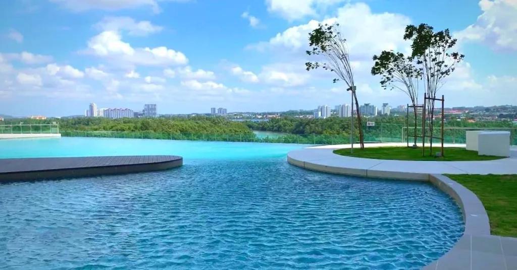 Homenest Jb City Poolview Suite By Cozy Home 조호르 바루 외부 사진