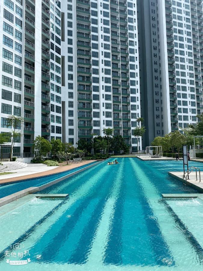 Homenest Jb City Poolview Suite By Cozy Home 조호르 바루 외부 사진
