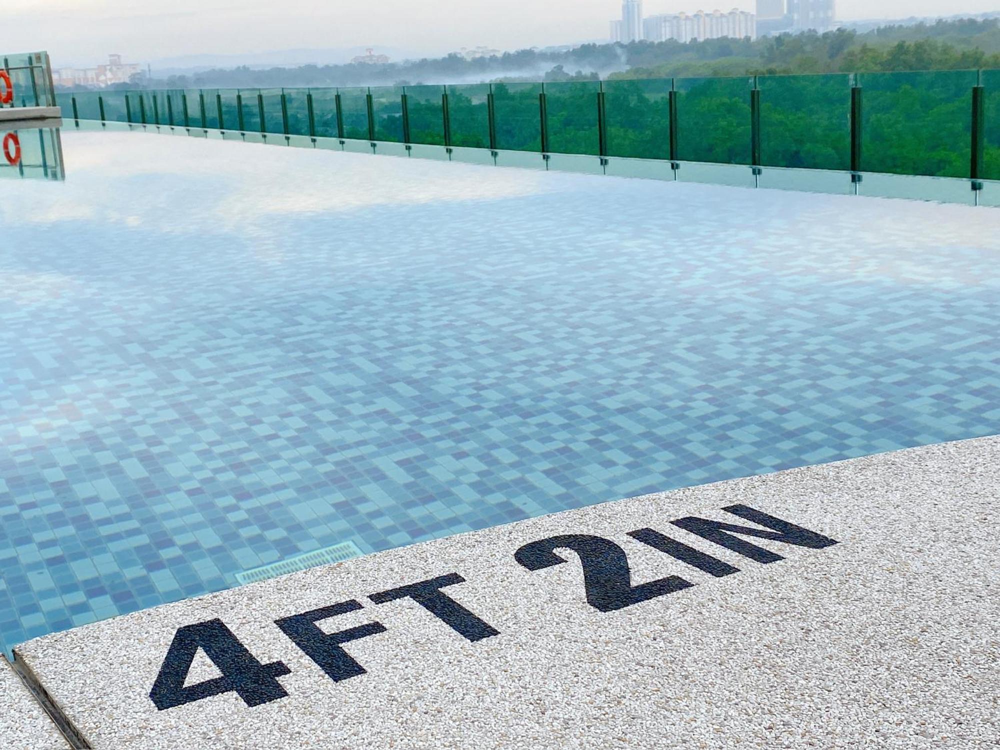Homenest Jb City Poolview Suite By Cozy Home 조호르 바루 외부 사진